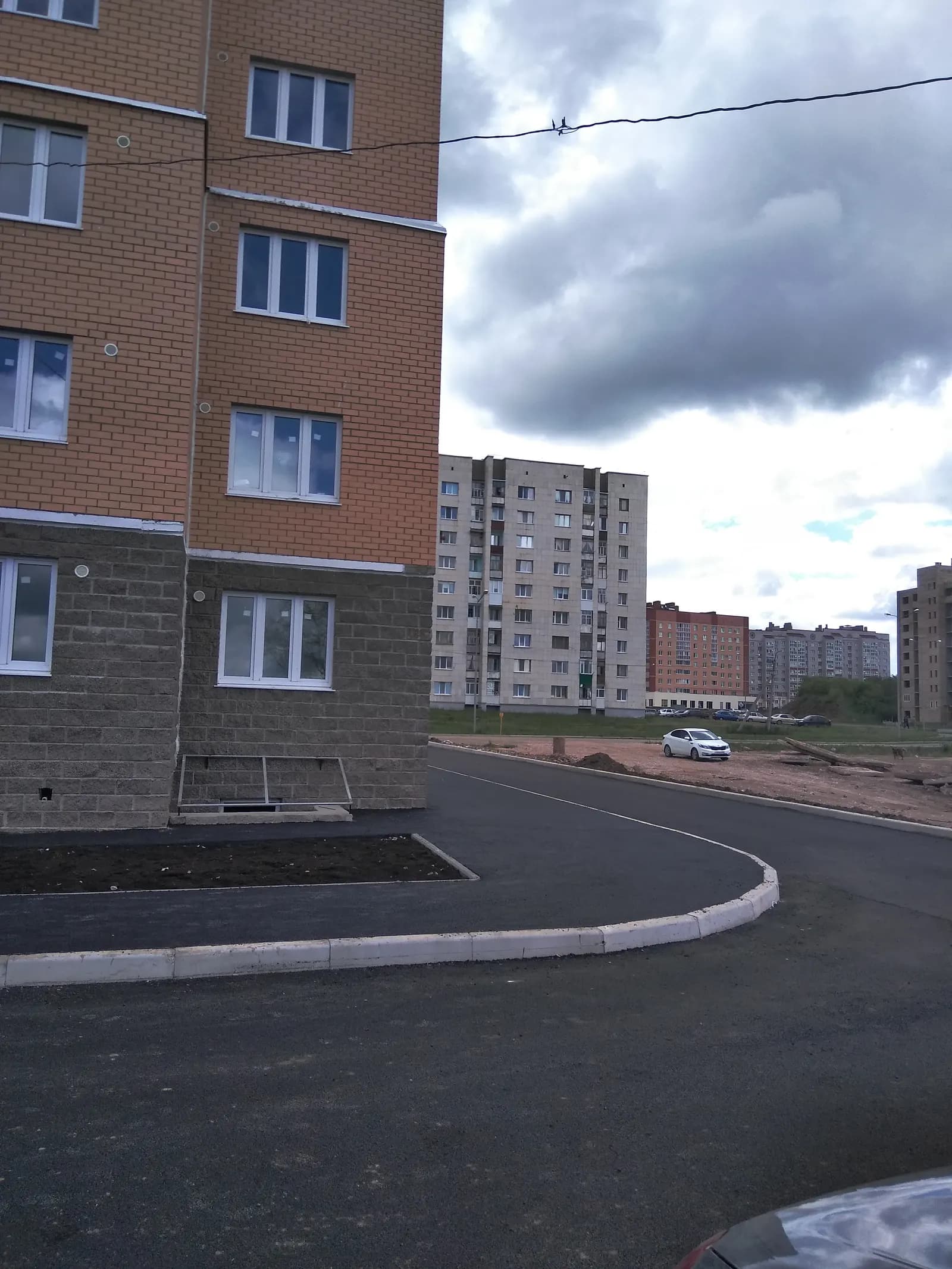 Жилой дом, Октябрьский